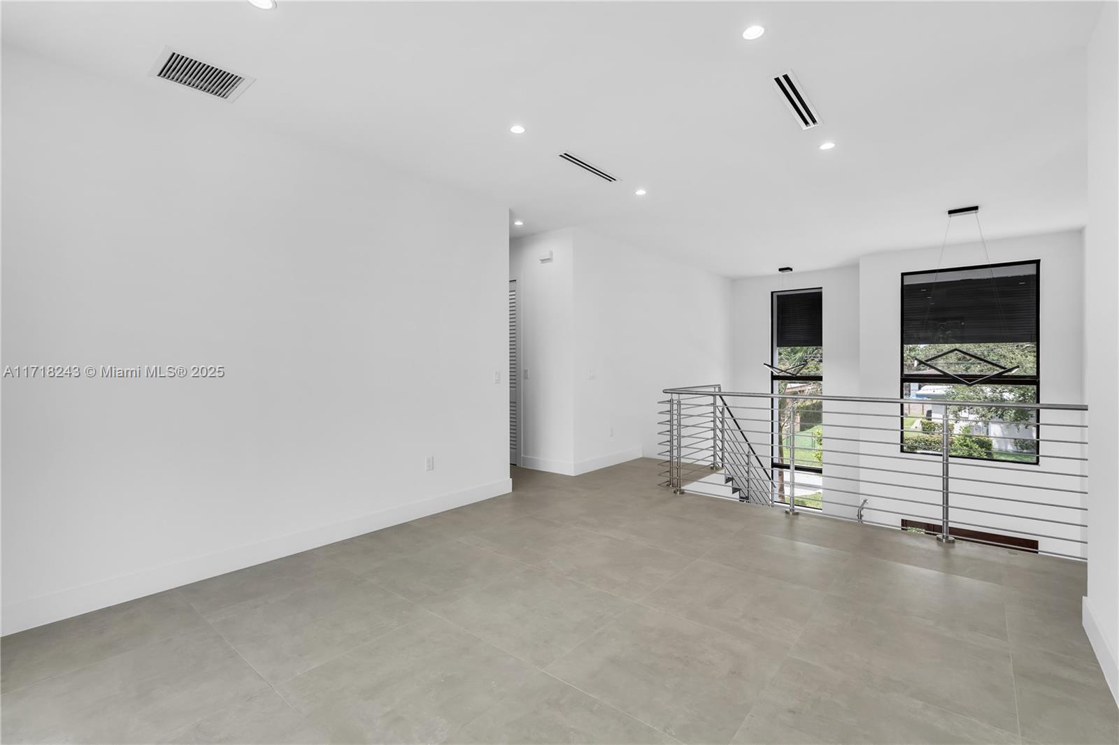 CORAL VILLAS - Residential