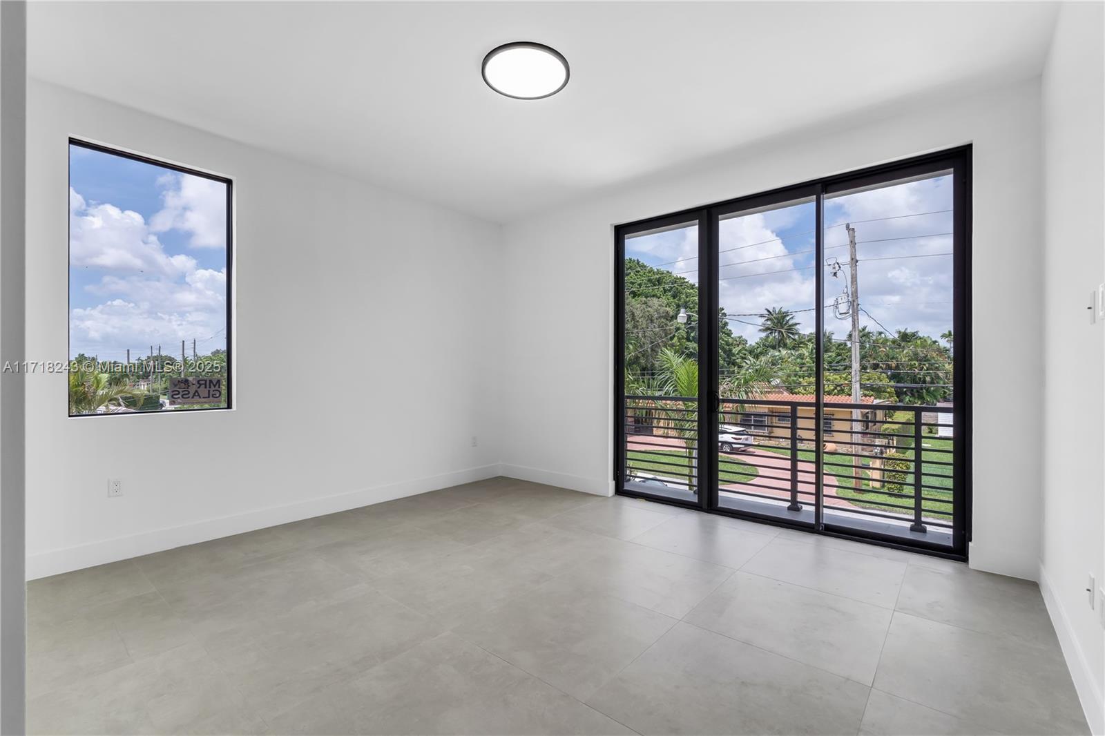 CORAL VILLAS - Residential