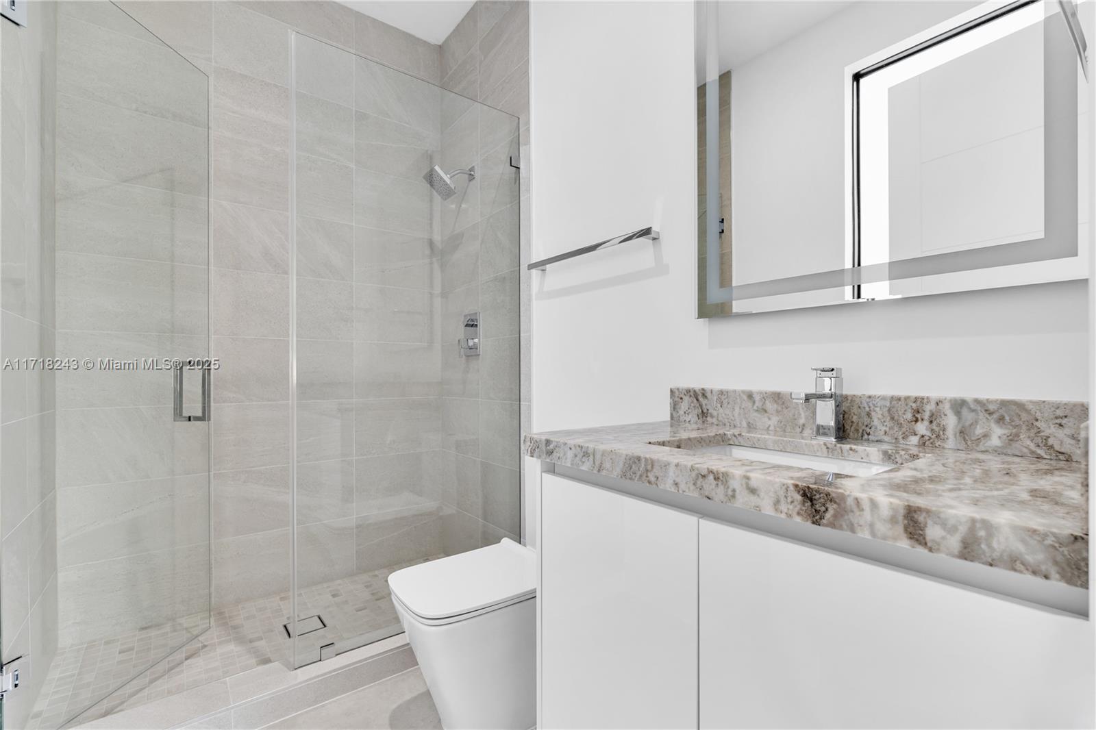 CORAL VILLAS - Residential