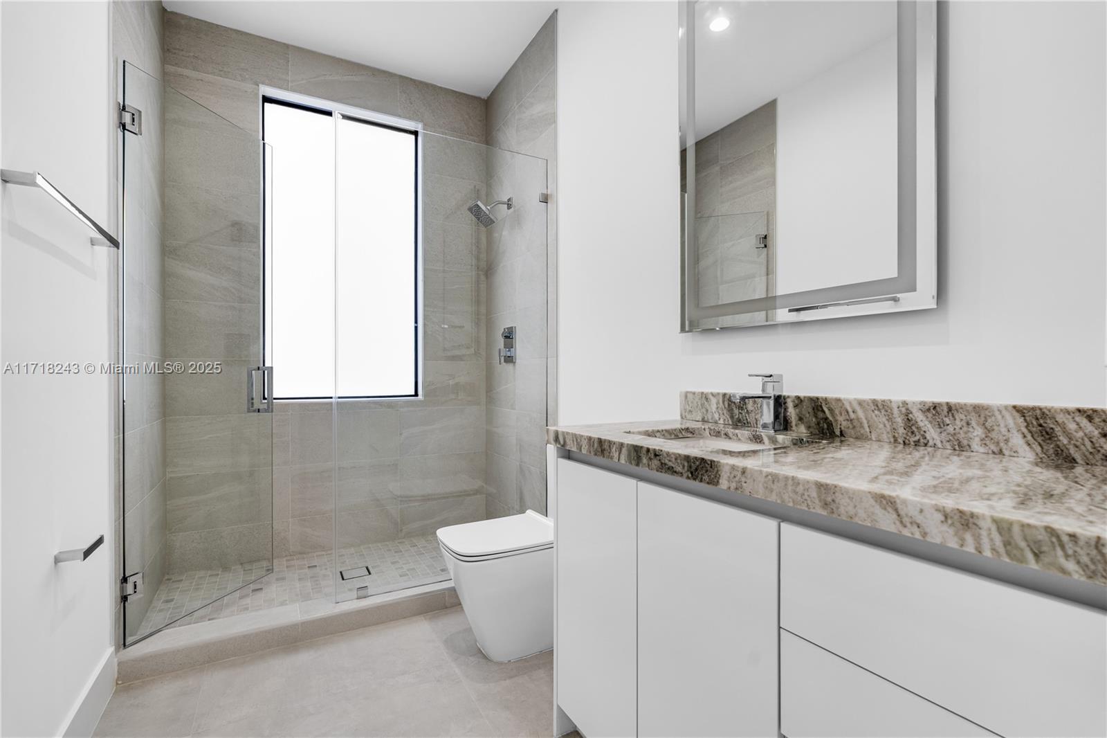 CORAL VILLAS - Residential