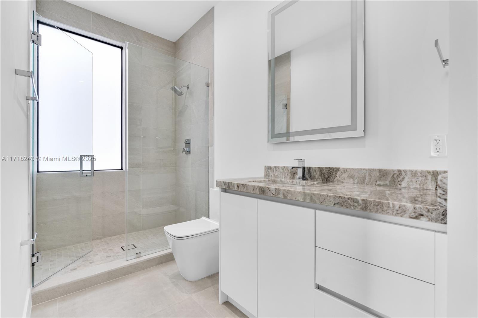 CORAL VILLAS - Residential