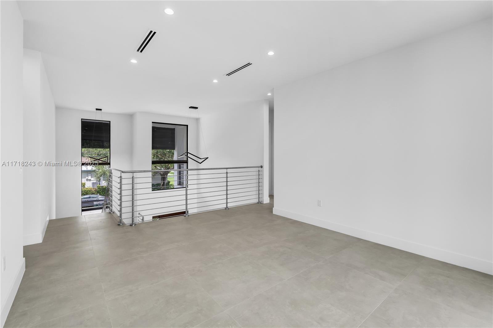 CORAL VILLAS - Residential