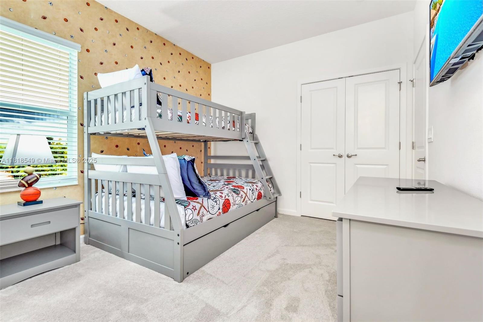 VERANDA PALMS - Residential