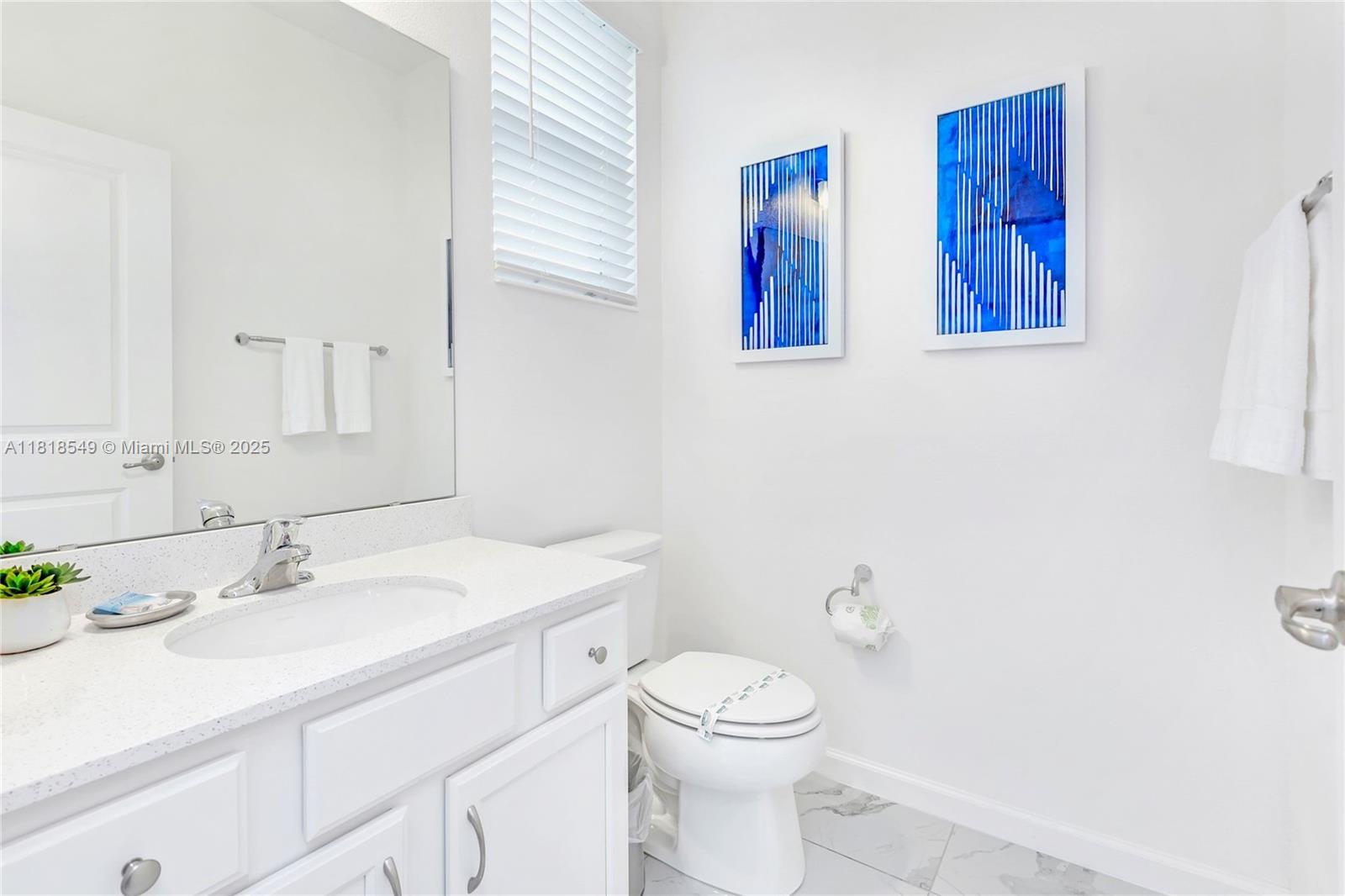 VERANDA PALMS - Residential