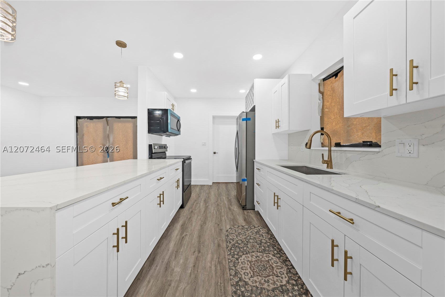 1014 W 66th St