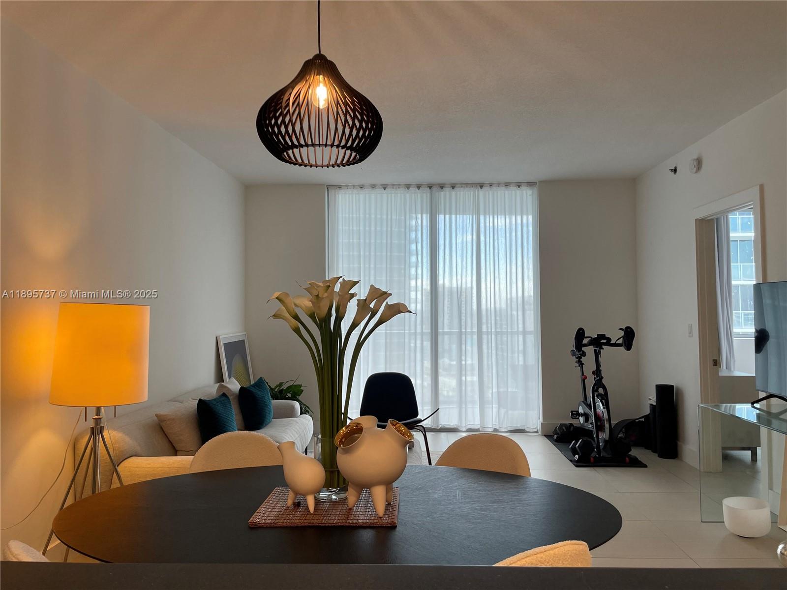 1060 Brickell Ave 2413