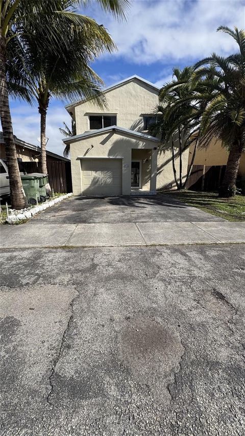 915 SE 13th Rd Homestead FL 33035