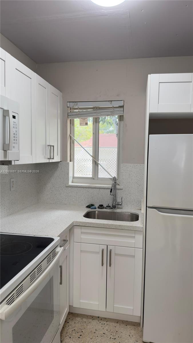 WINDSOR ESTATES CONDO NO - Residential Lease