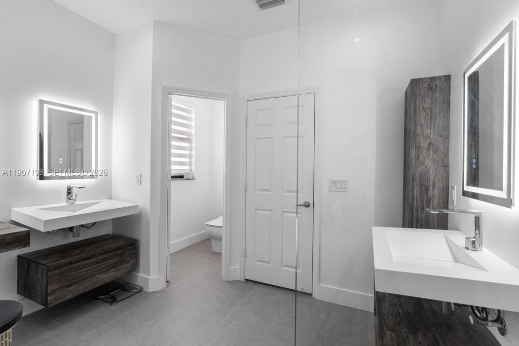 ISLES AT GRAND BAY - Residential