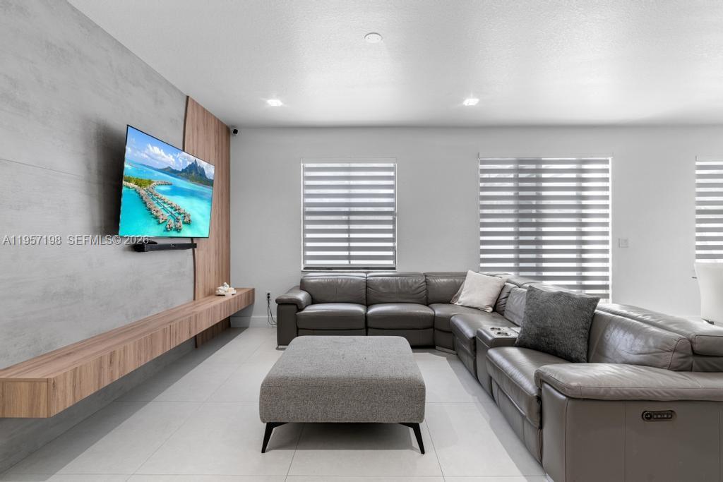 ISLES AT GRAND BAY - Residential