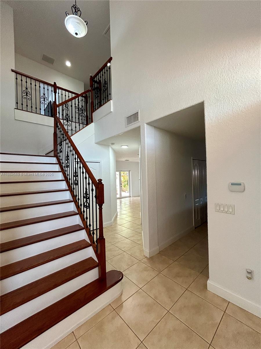 WOODLAND ESTATES SO - Residential