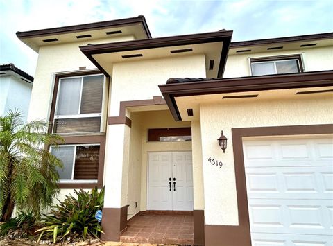 4619 SW 164th Pl Miami FL 33185