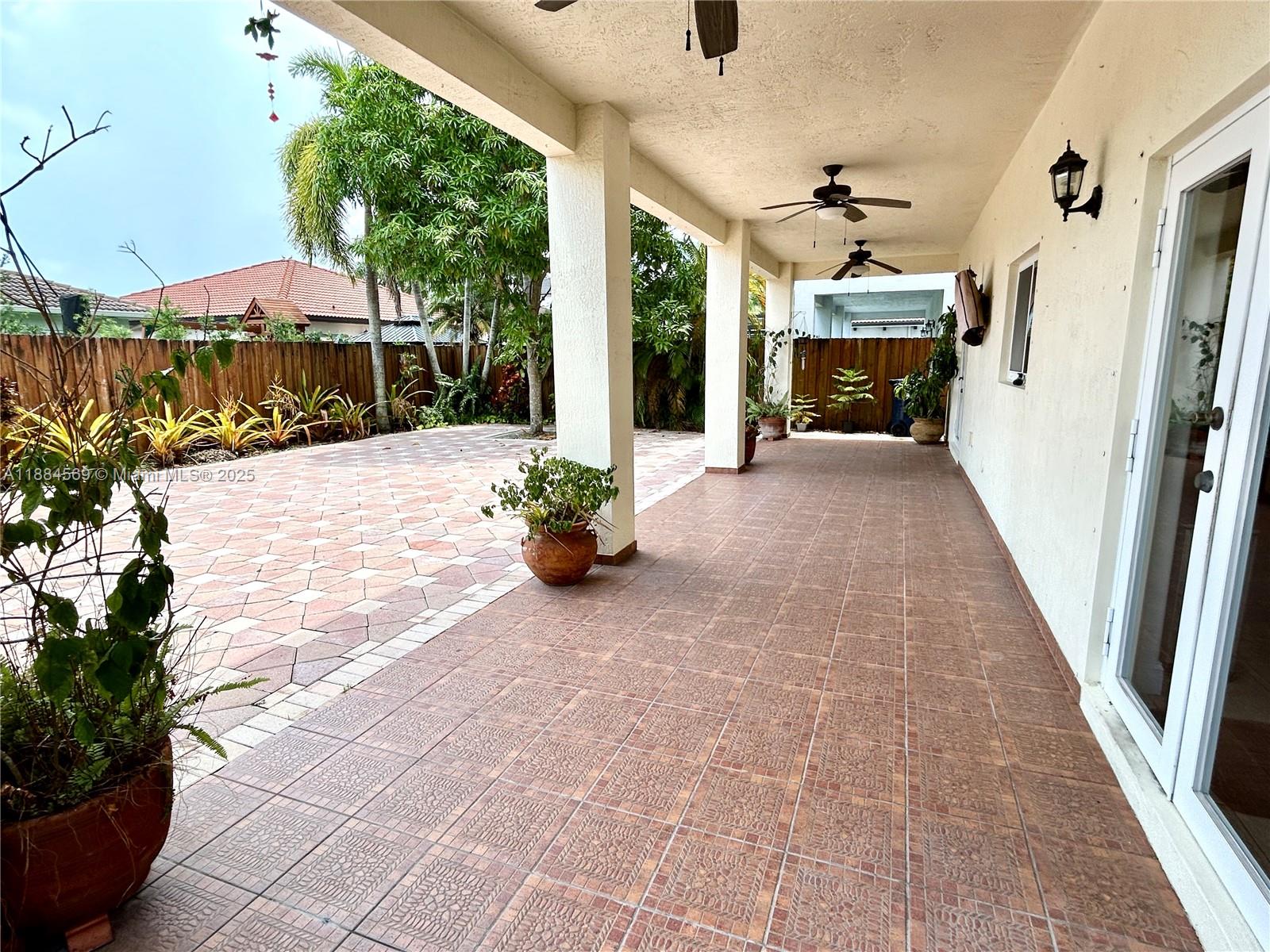 WOODLAND ESTATES SO - Residential