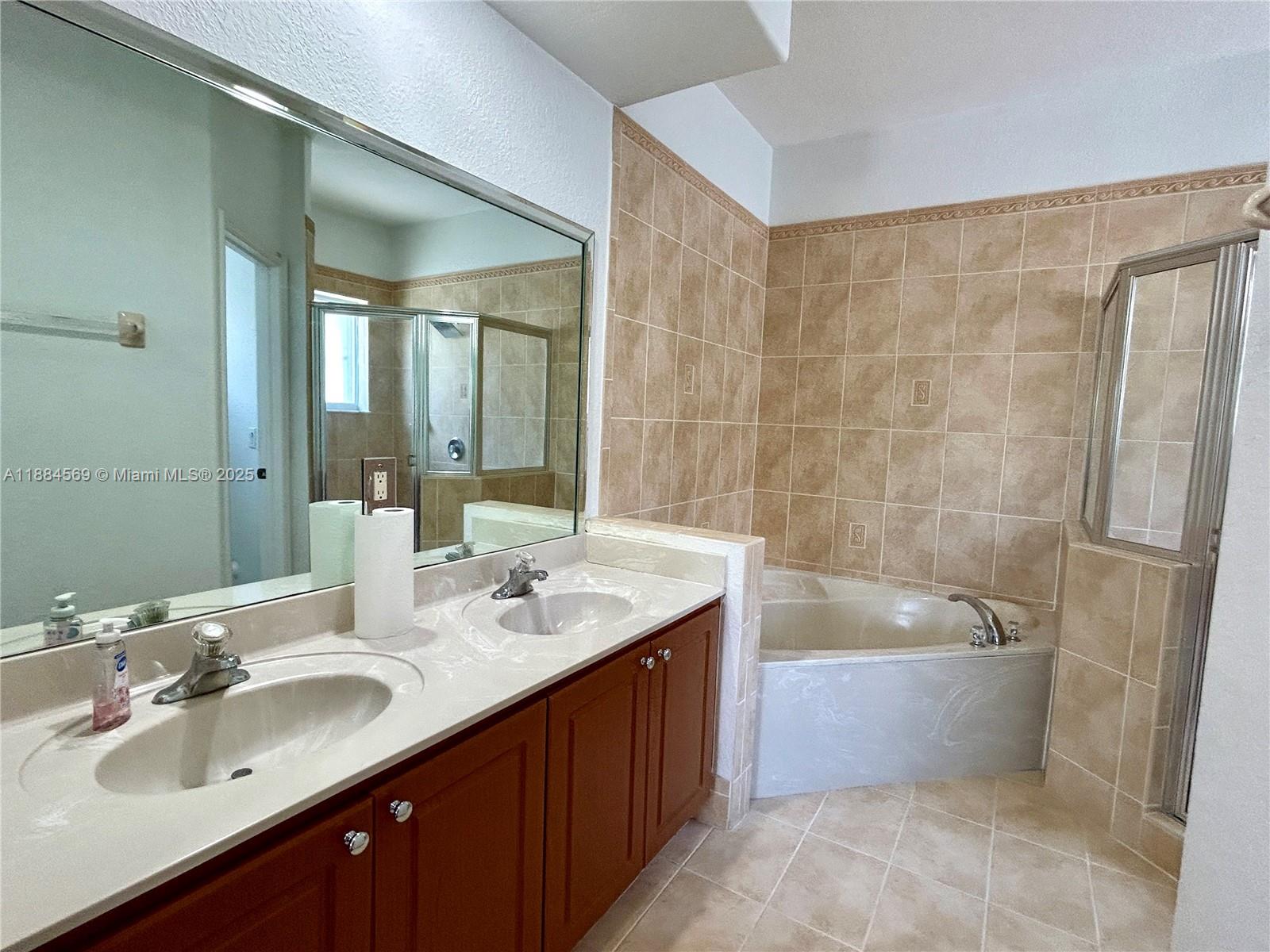 WOODLAND ESTATES SO - Residential