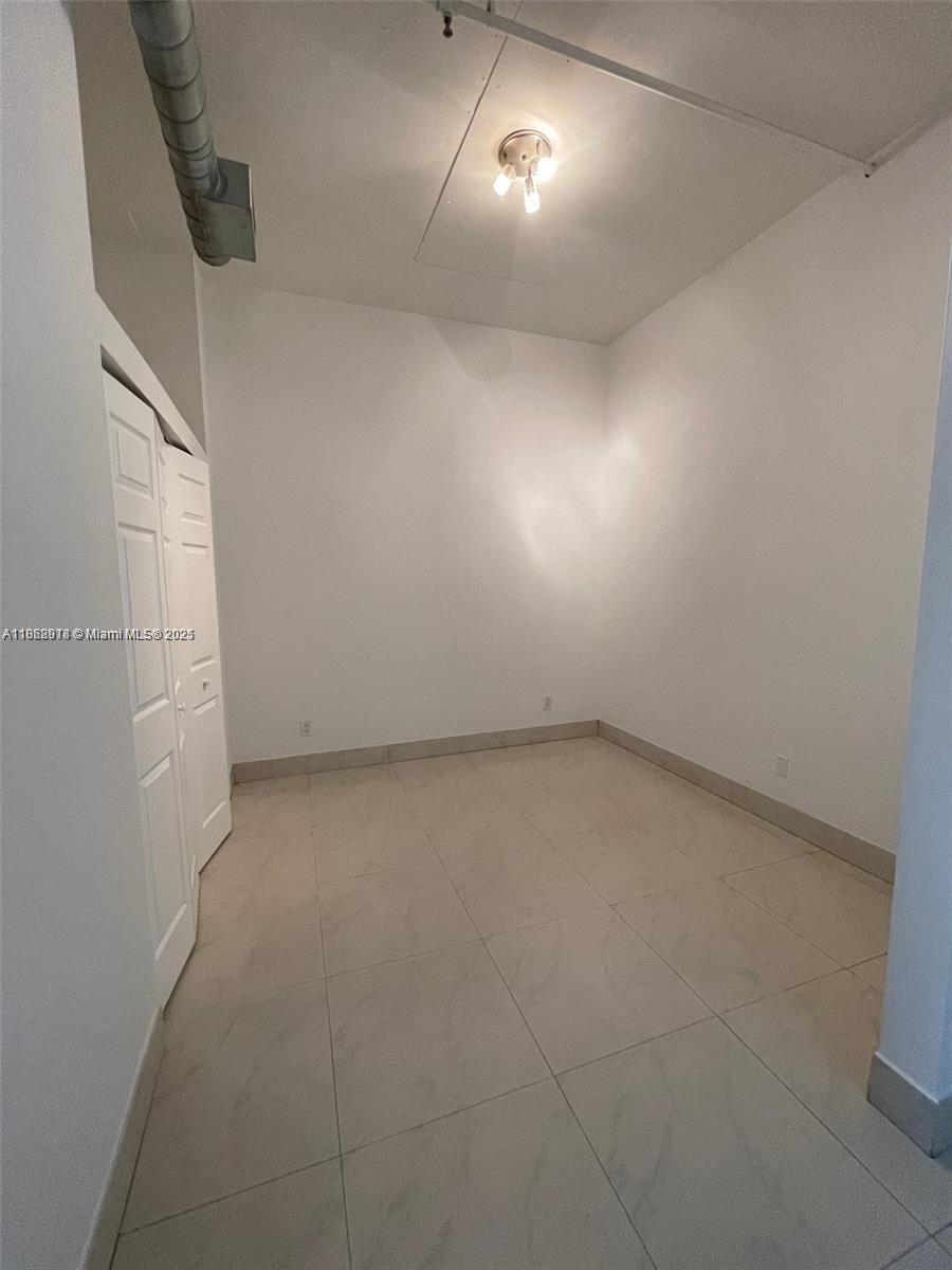 UPTOWN MARINA LOFTS CONDO - Residential