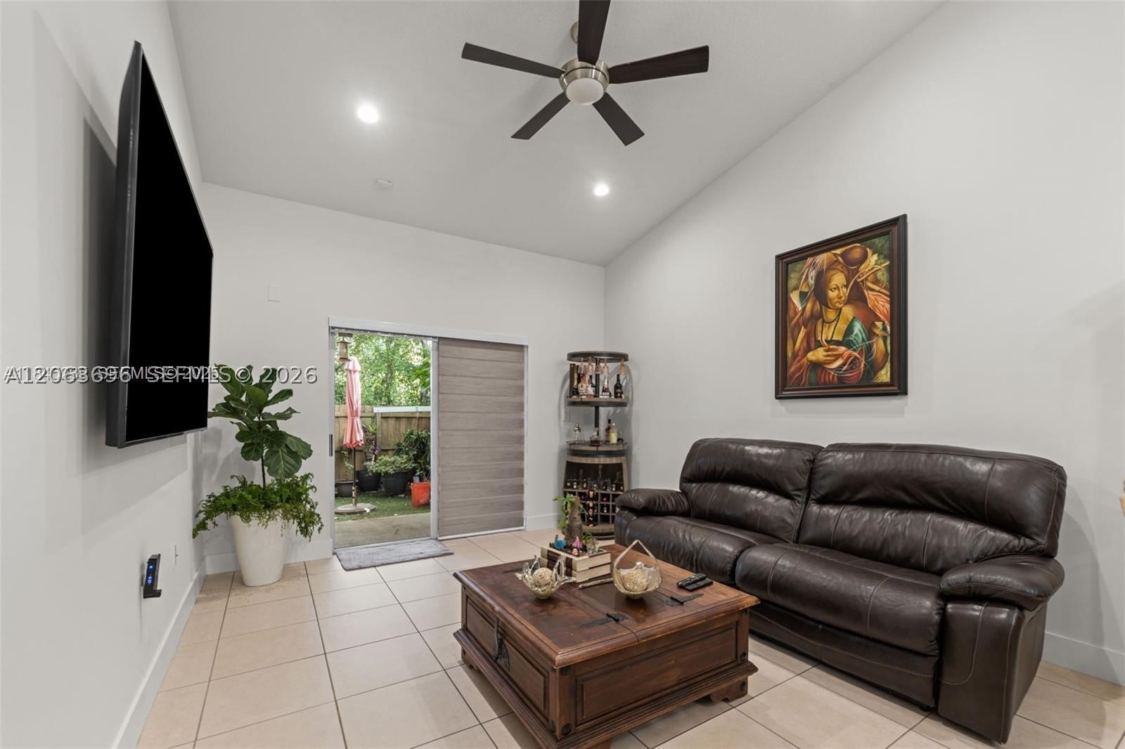 3220 NE 11th Dr, Homestead FL 33033