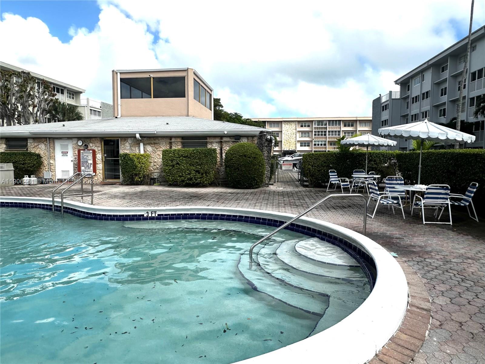 FOURTH GULFSTREAM GARDEN - Residential Lease