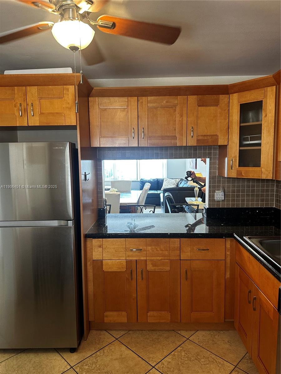 FOURTH GULFSTREAM GARDEN - Residential Lease