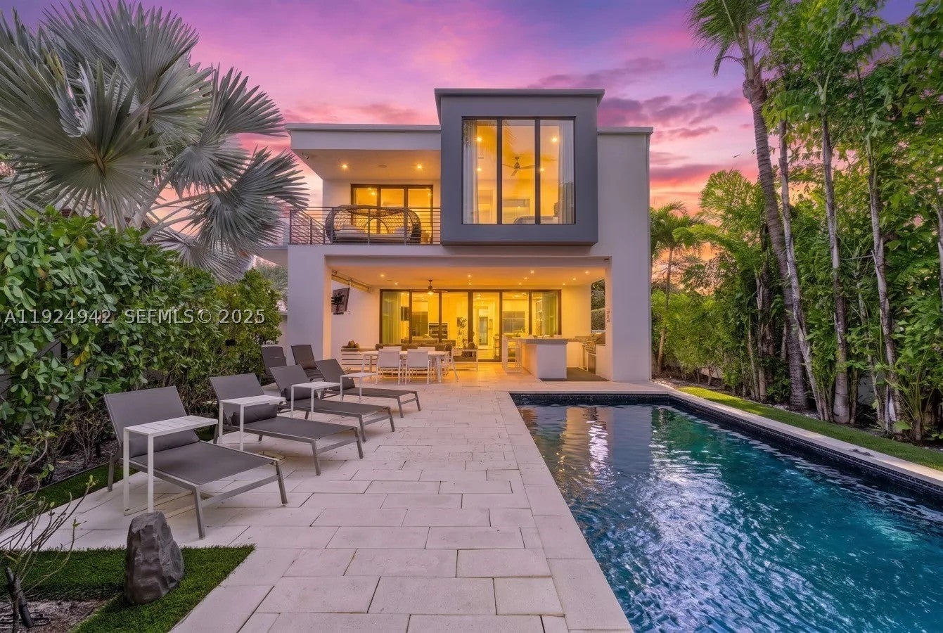 310 SE 11th Ave