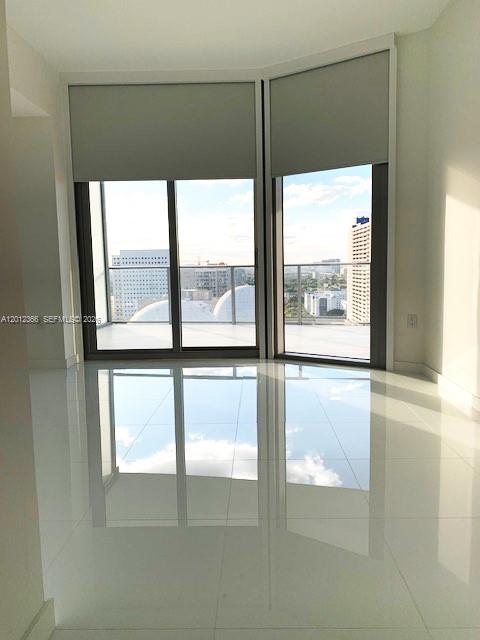 PARAMOUNT MIAMI WORLDCENT - Residential