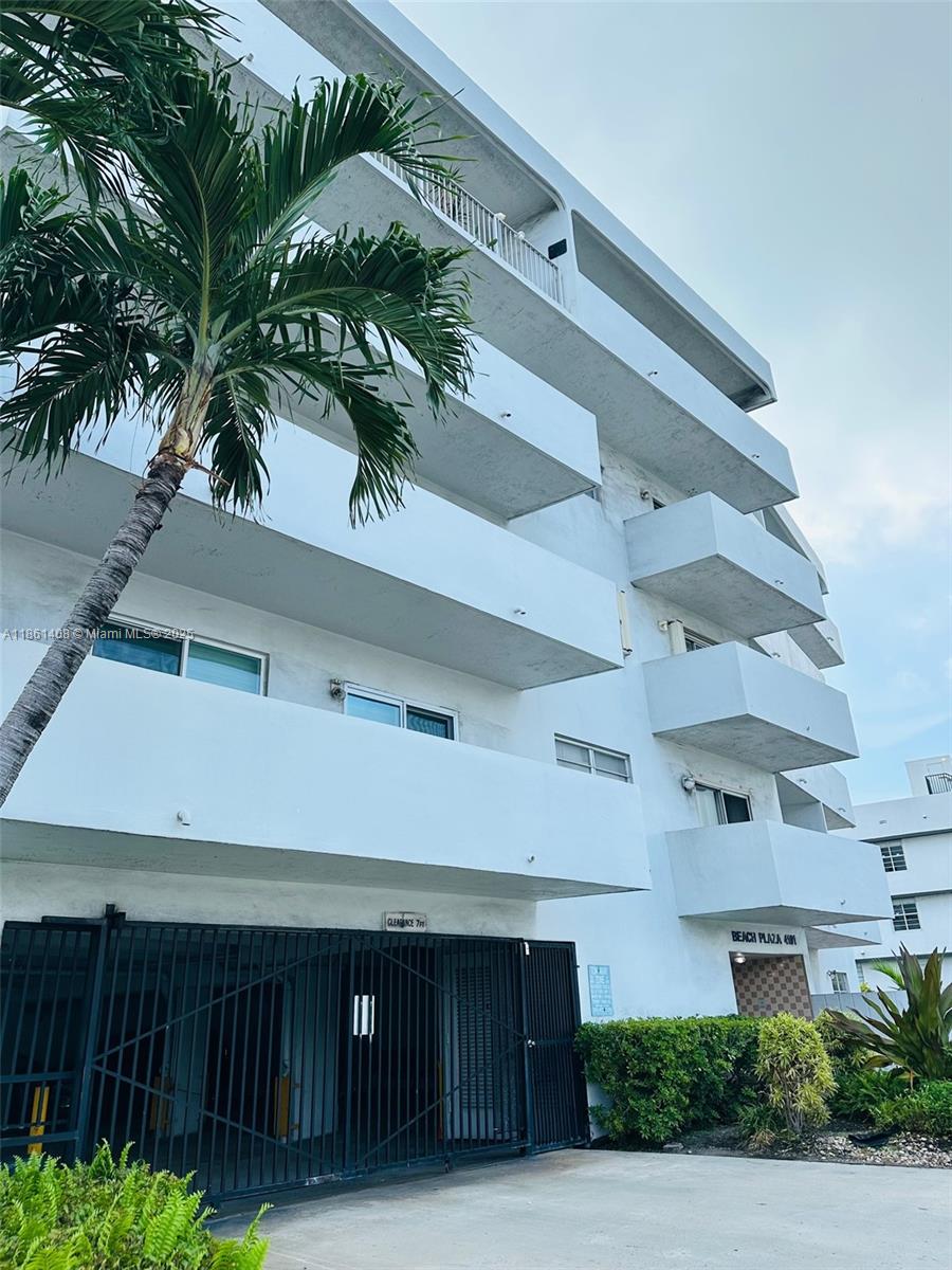 One block away to beautiful white sand beaches and steps away from Iconic Fontainebleau Hotel and great restaurants. Wonderful corner unit with amazing sunset and intracoastal views from the two large balconies. Ideal location with easy access to 195 and one block away from Collins Av. Top floor corner unit featuring: 2 bed/2 baths unit with wood kitchen cabinets, granite counter-tops, stainless-steel appliances. Bathrooms with marble vanities, marble floors in living areas and wood like floors in bedrooms. One assigned covered parking and water included in rent. Laundry facilities available in the same floor.
