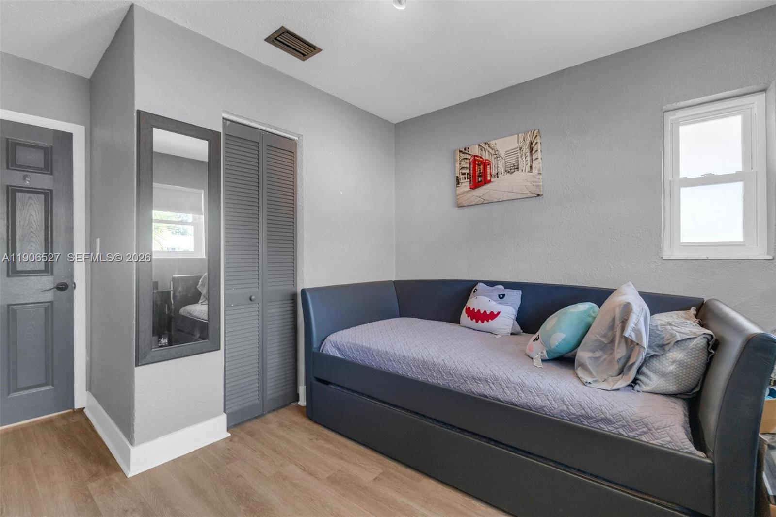 BONNIE BRIAR ESTATES - Residential