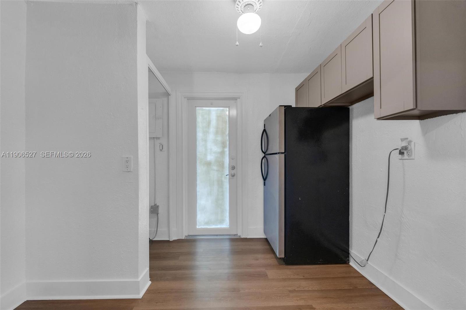 BONNIE BRIAR ESTATES - Residential