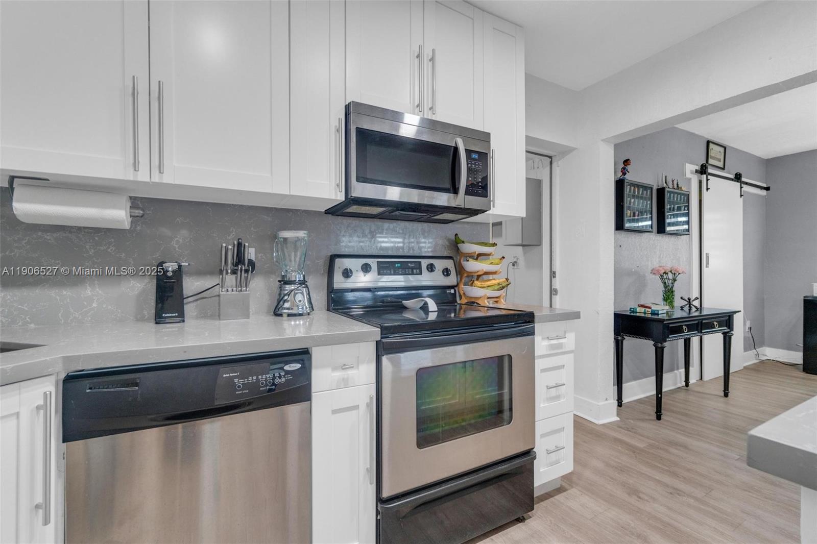 BONNIE BRIAR ESTATES - Residential