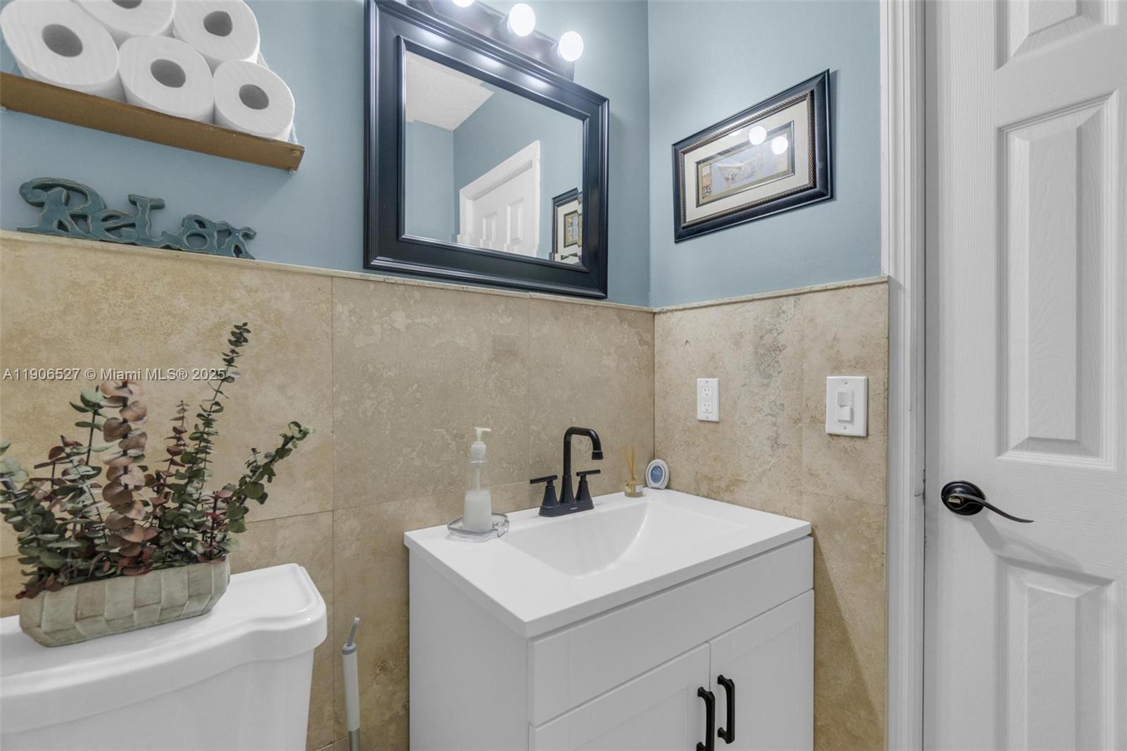 BONNIE BRIAR ESTATES - Residential