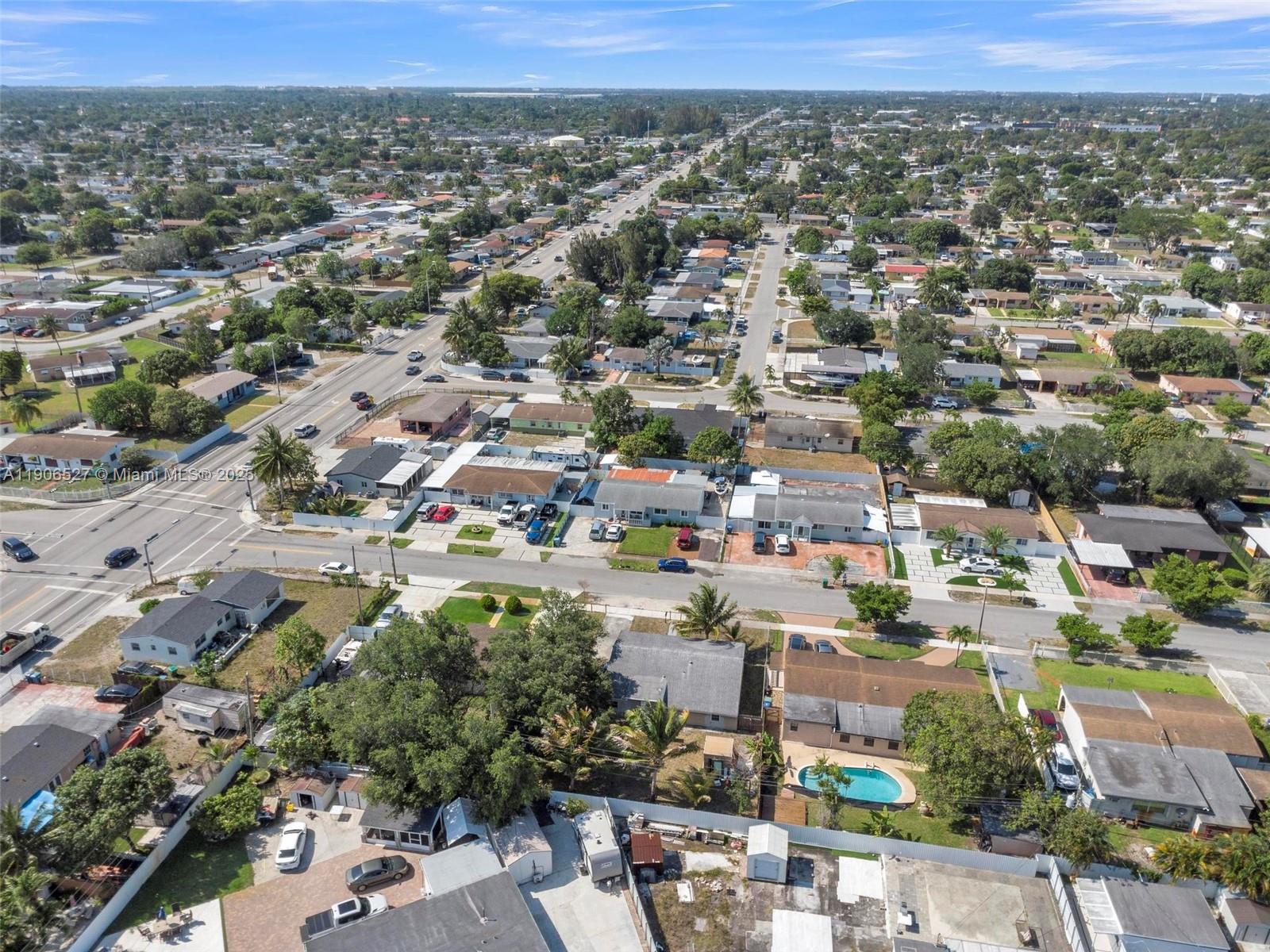 BONNIE BRIAR ESTATES - Residential