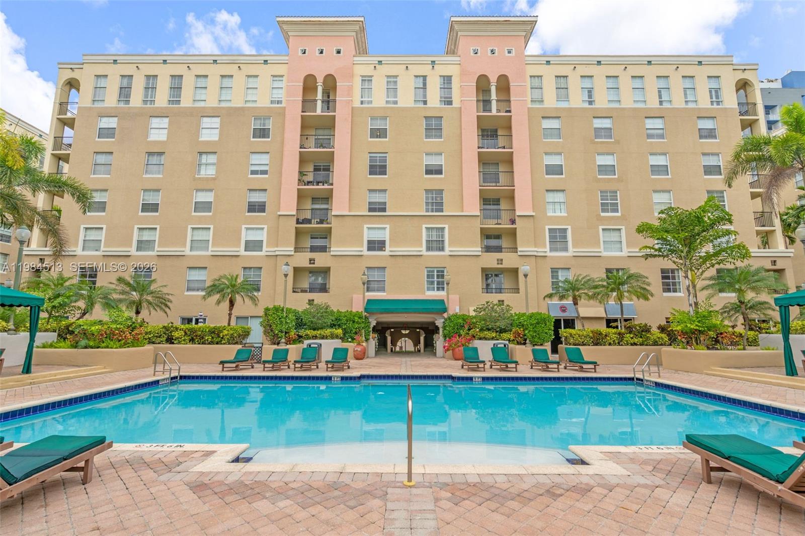 LAS OLAS BY THE RIVER CON - Residential