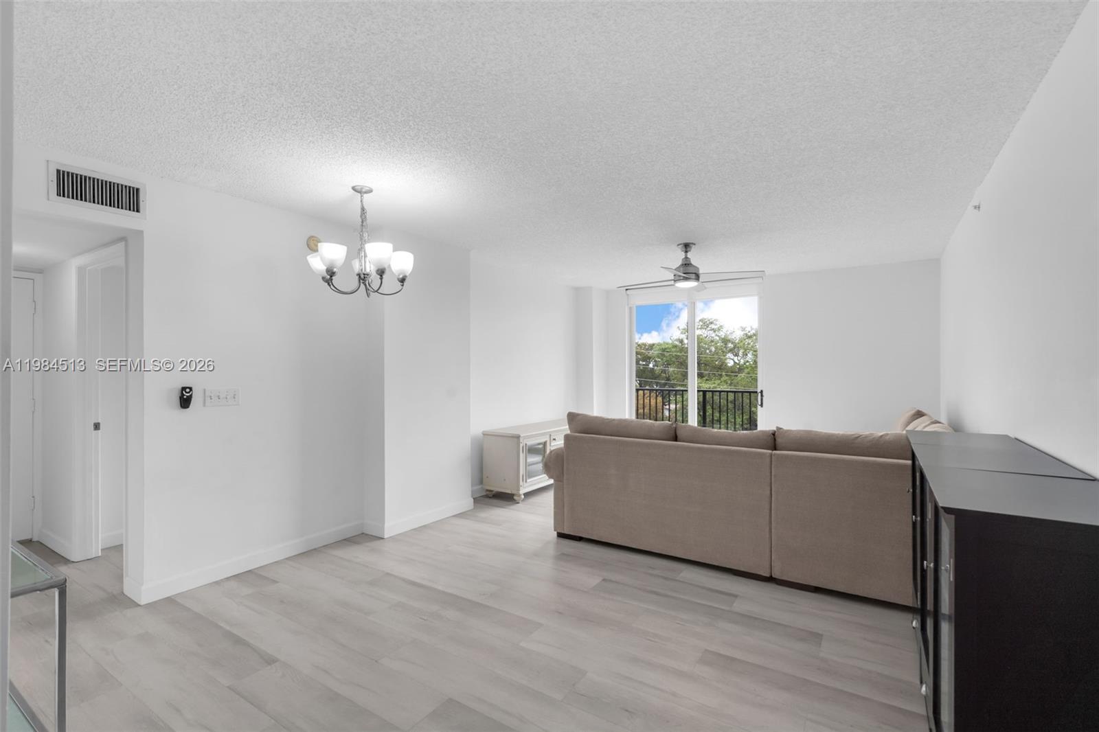 LAS OLAS BY THE RIVER CON - Residential