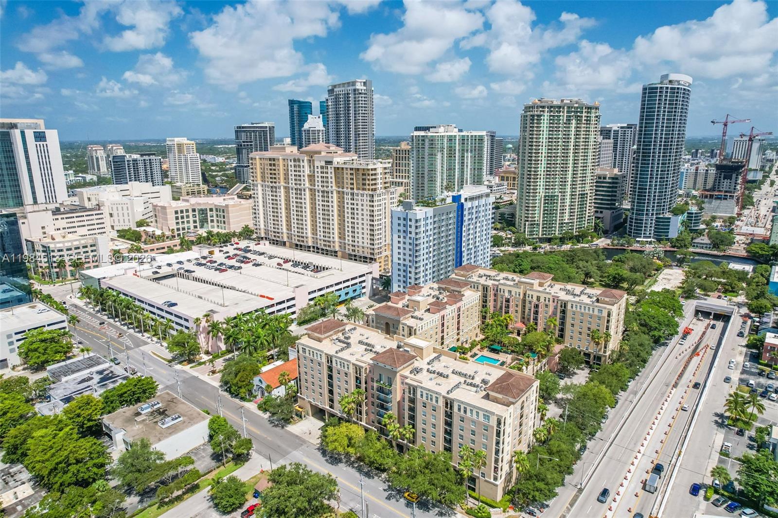 LAS OLAS BY THE RIVER CON - Residential