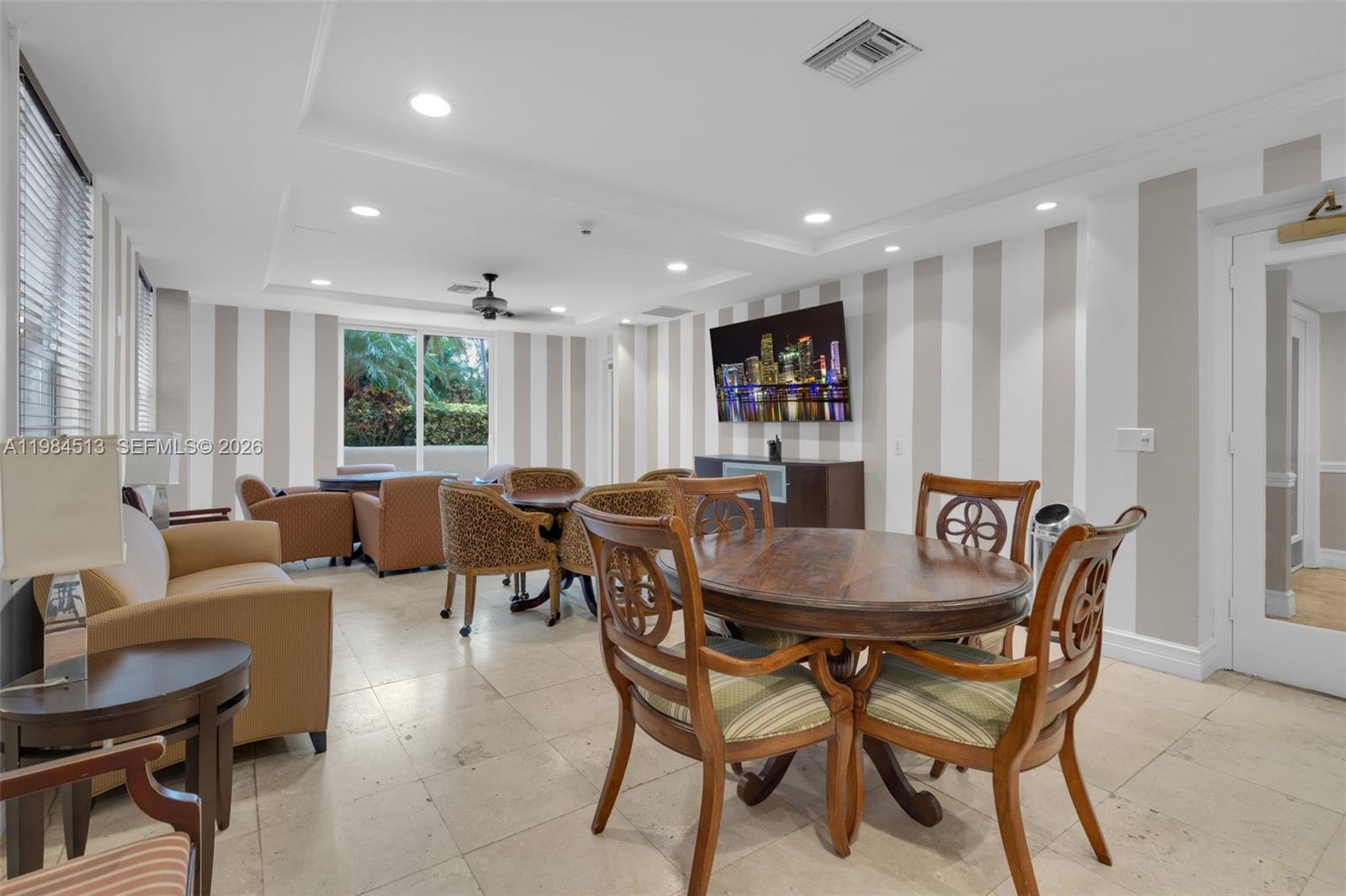 LAS OLAS BY THE RIVER CON - Residential