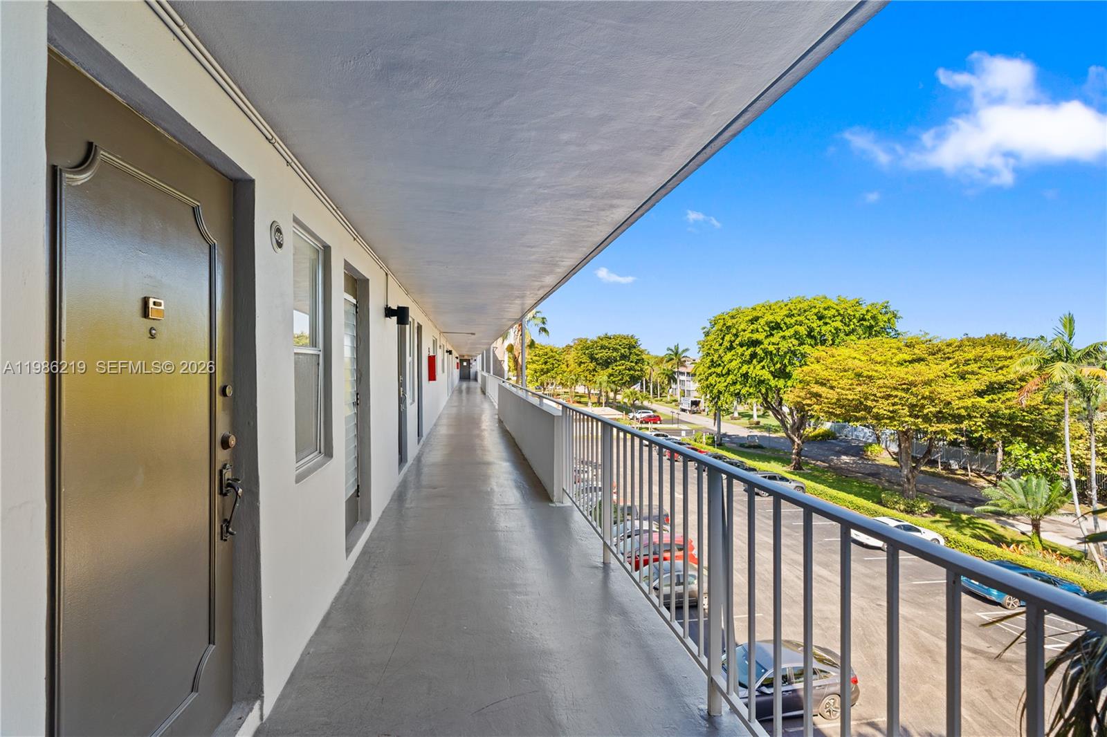 HILLCREST COUNTRY CLUB - Residential