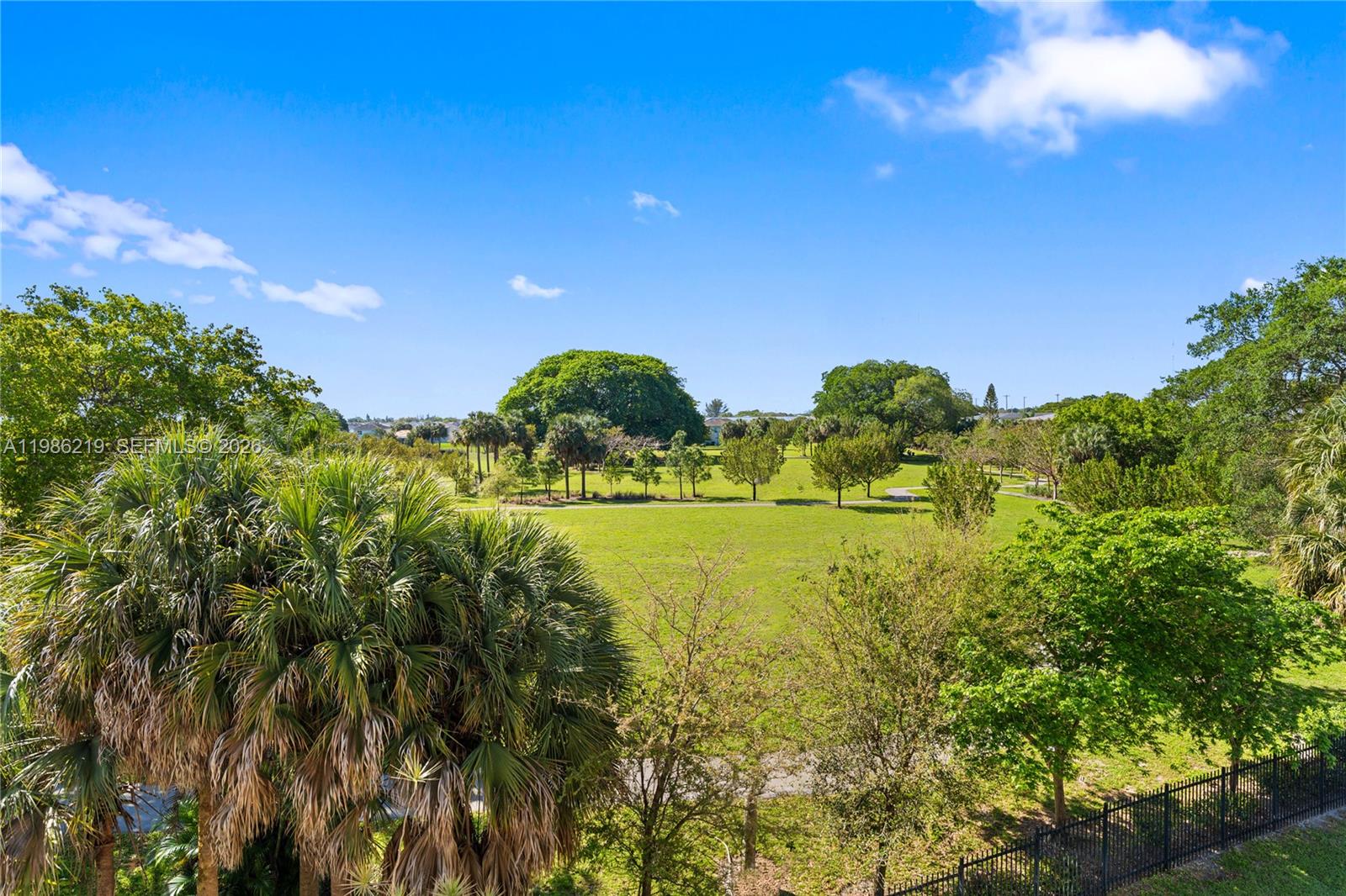 HILLCREST COUNTRY CLUB - Residential