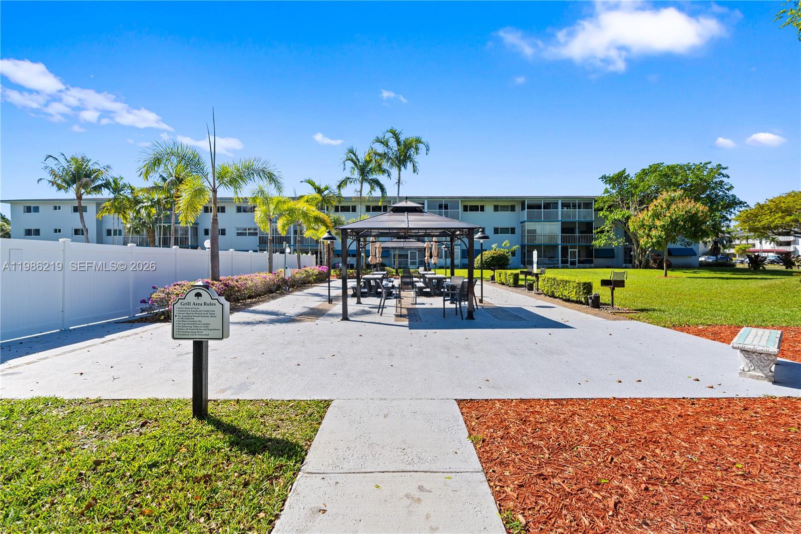 HILLCREST COUNTRY CLUB - Residential