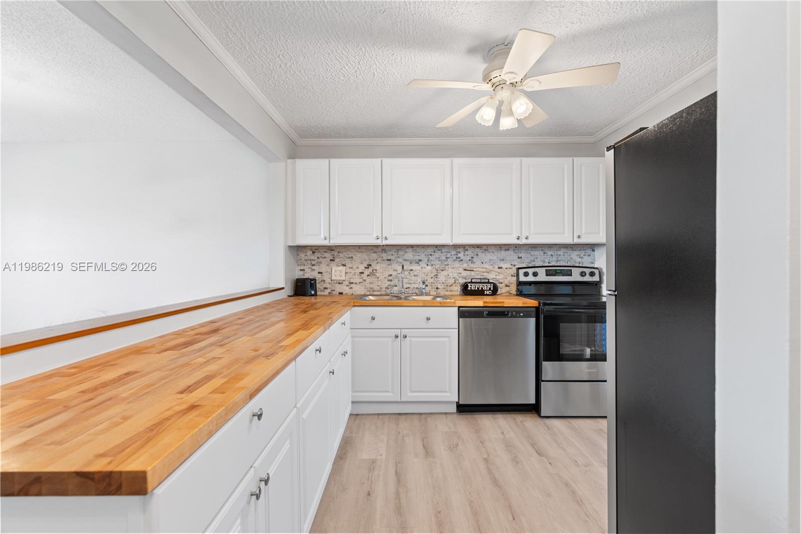 HILLCREST COUNTRY CLUB - Residential