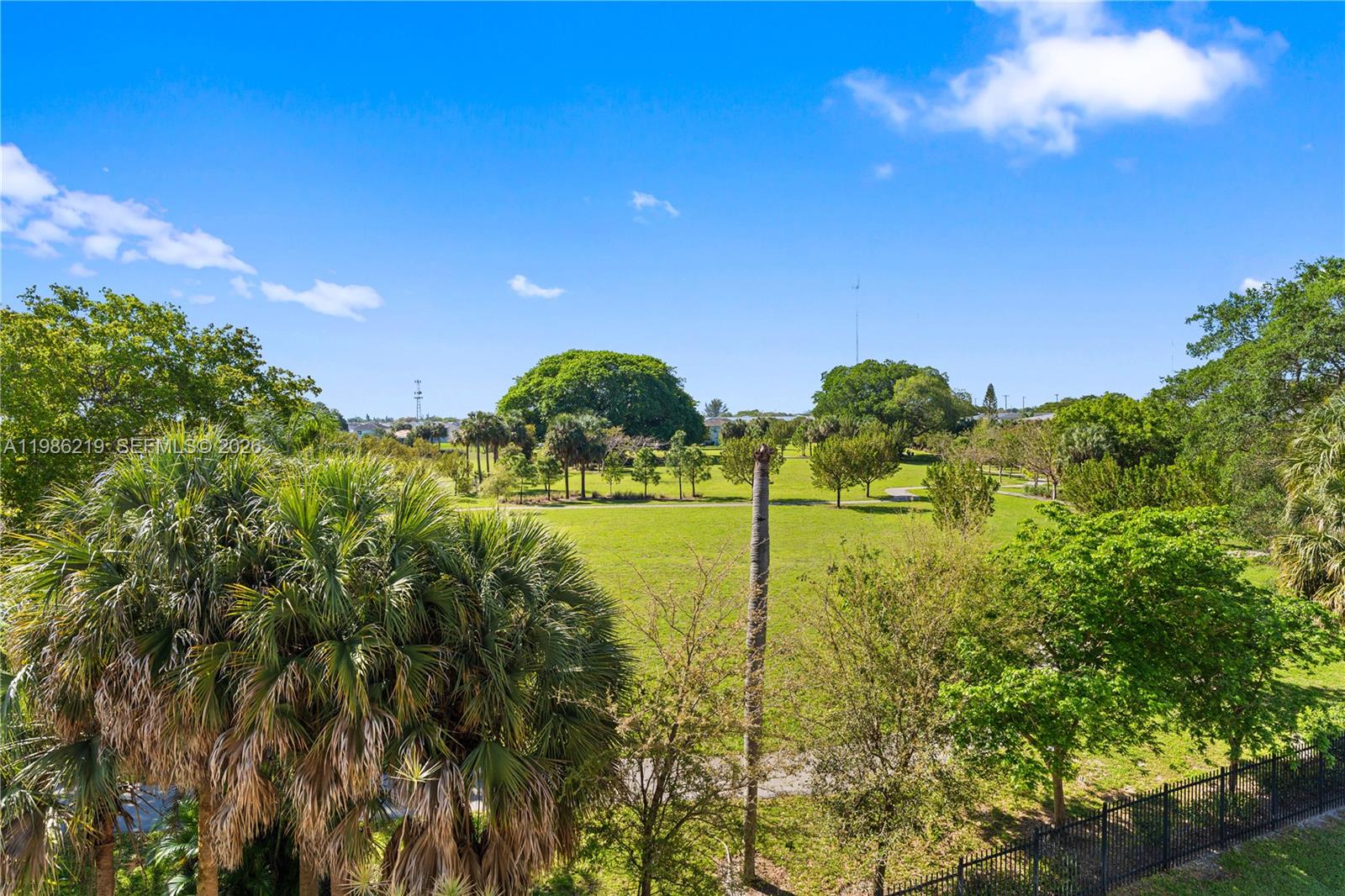 HILLCREST COUNTRY CLUB - Residential