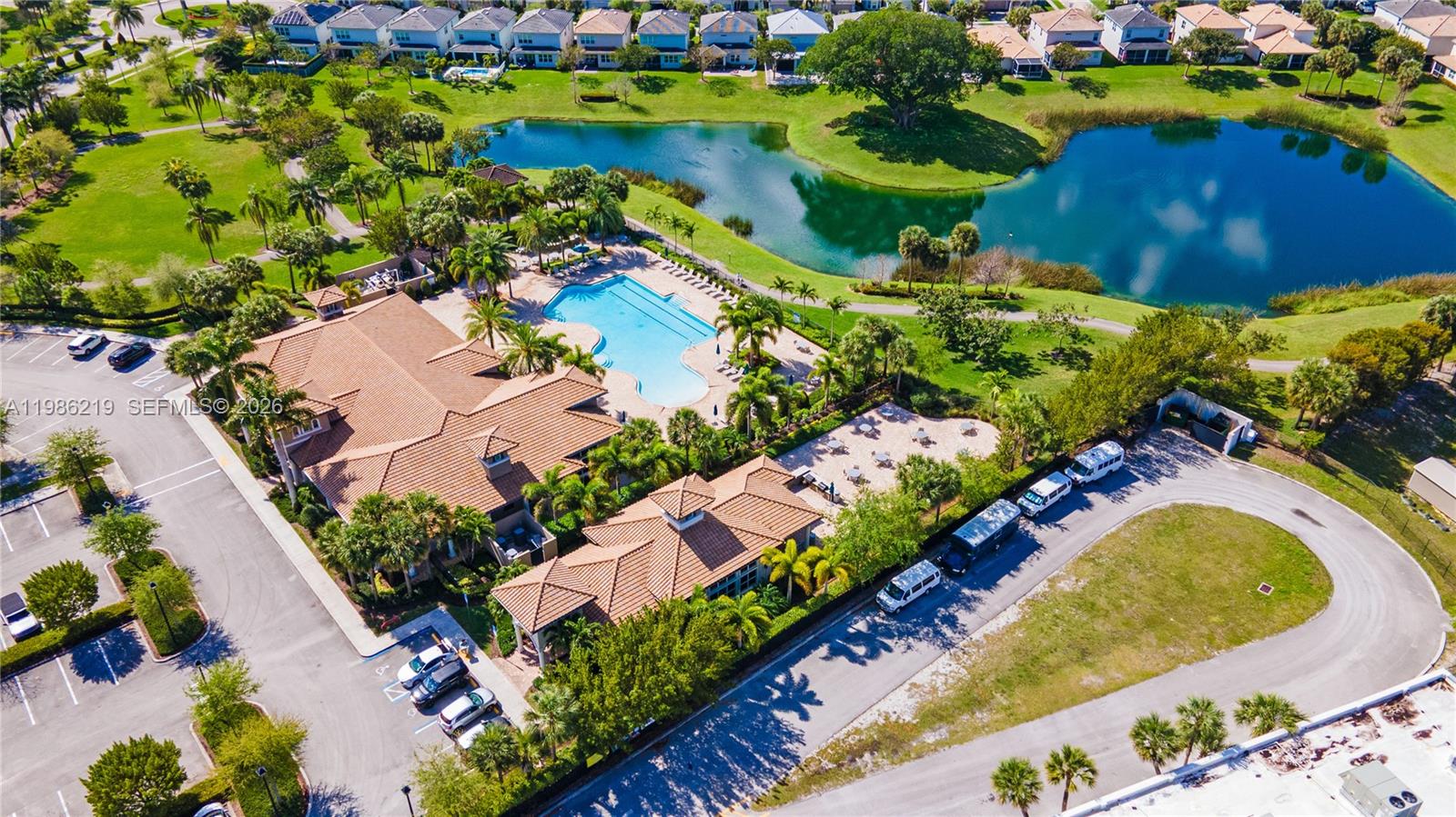 HILLCREST COUNTRY CLUB - Residential