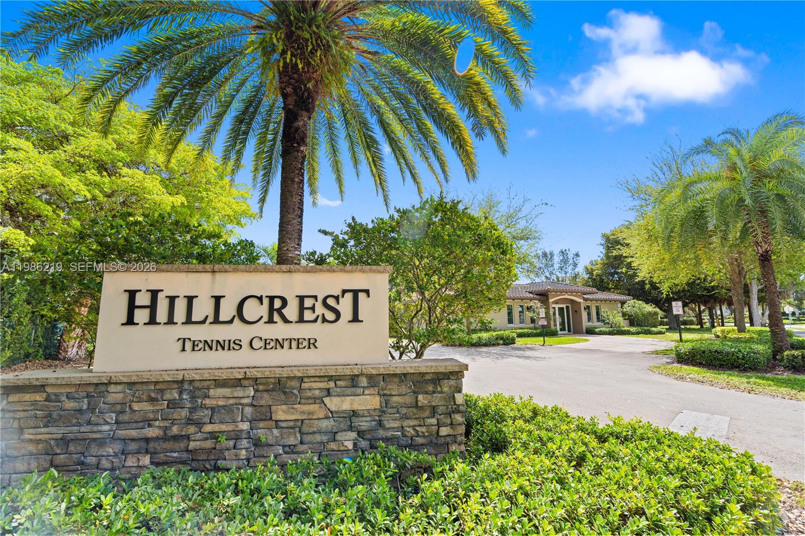 HILLCREST COUNTRY CLUB - Residential