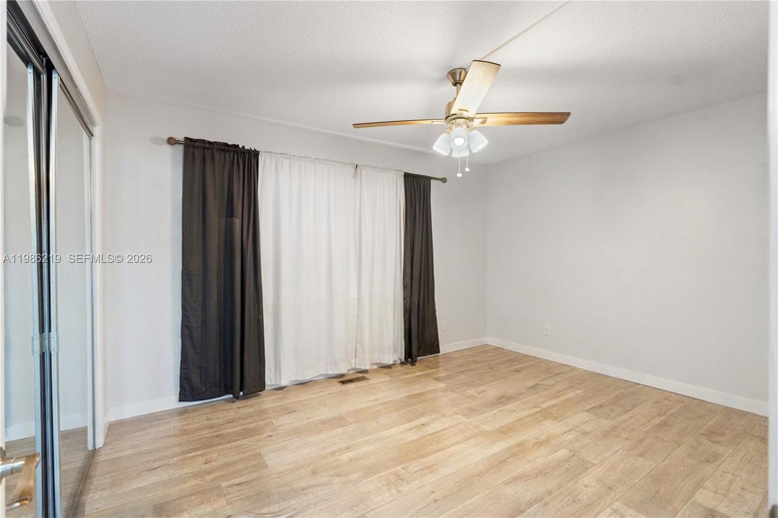 HILLCREST COUNTRY CLUB - Residential