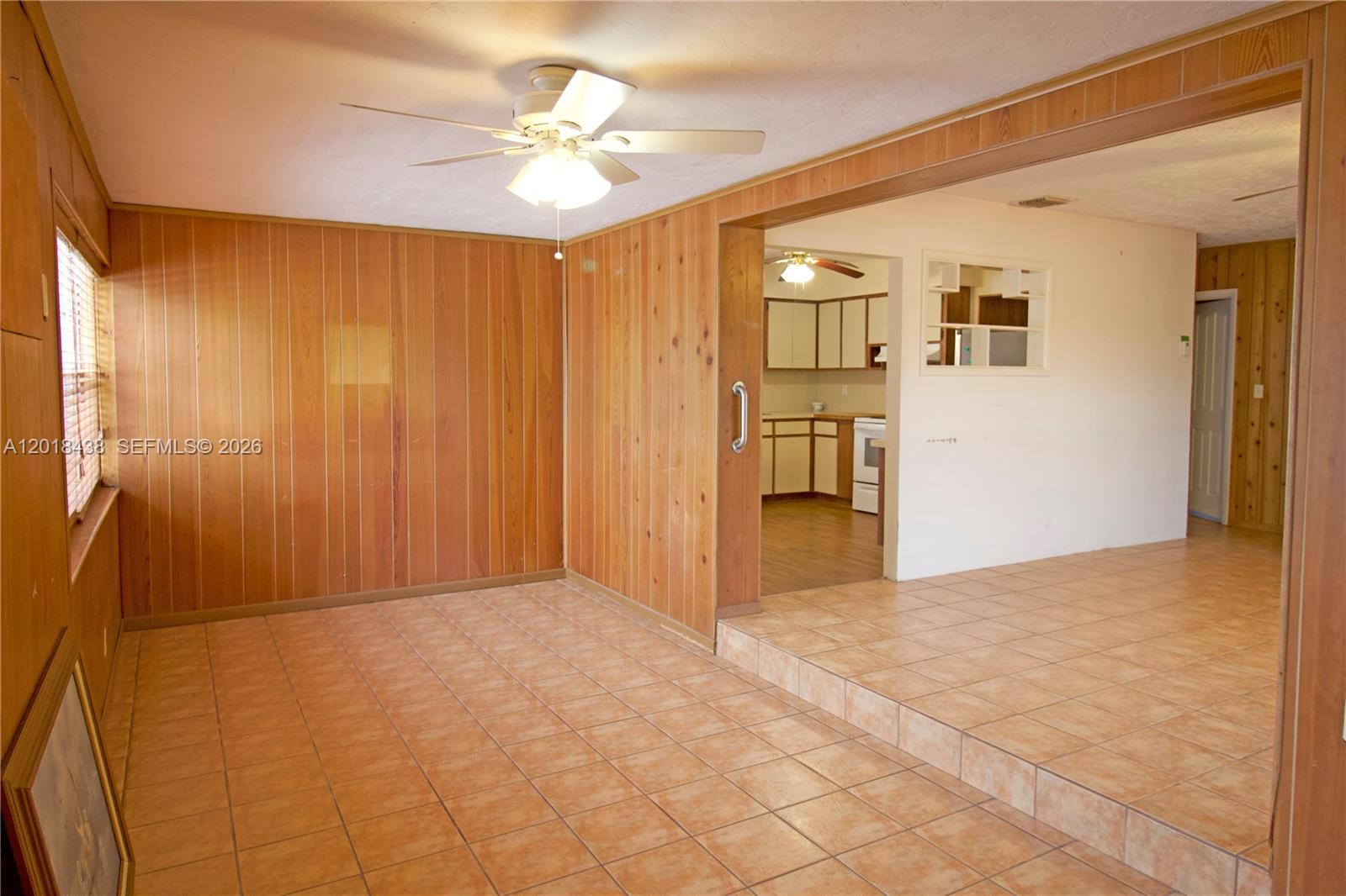 TOWN OF HALLANDALE B-13 - Residential