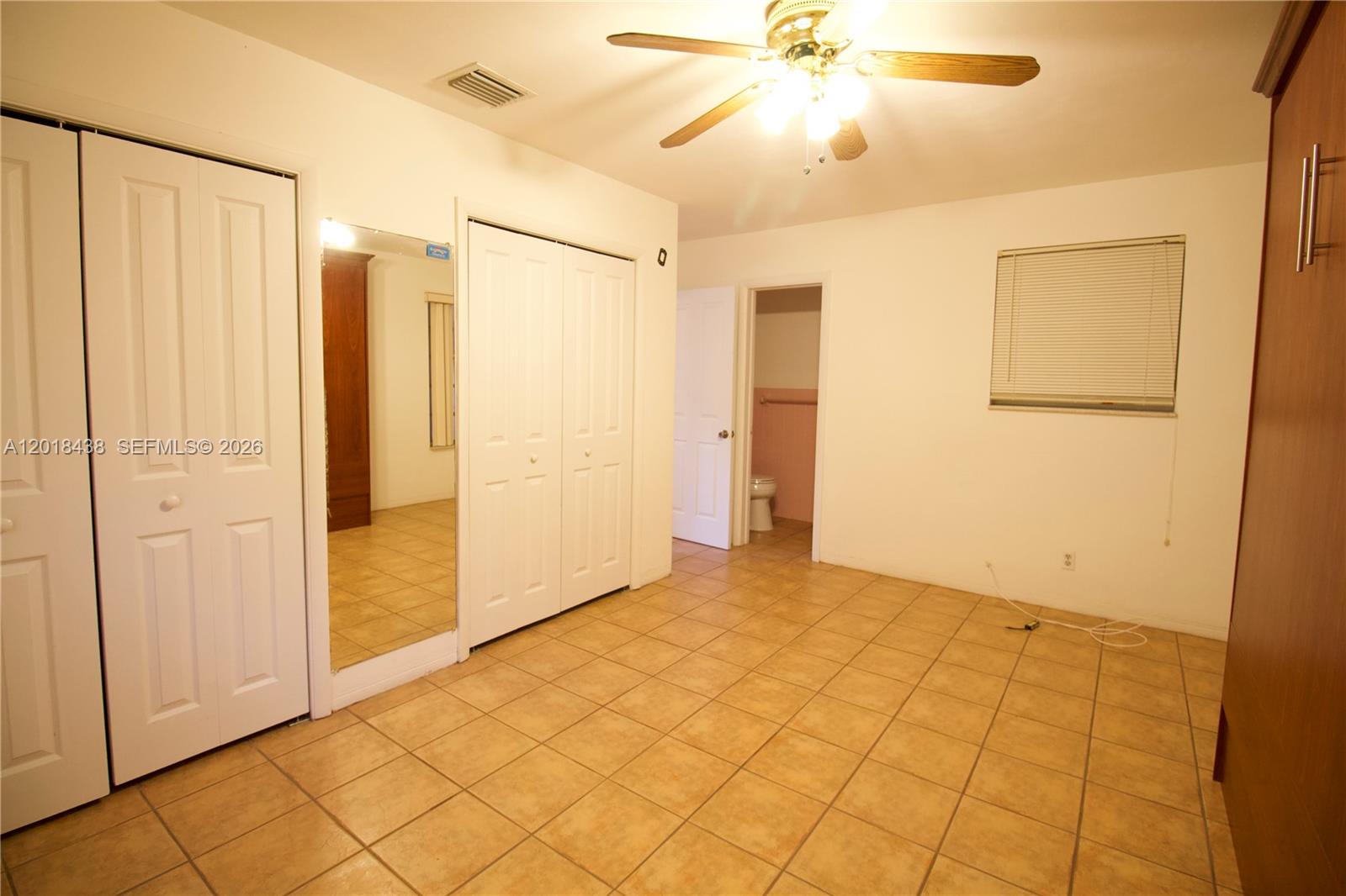 TOWN OF HALLANDALE B-13 - Residential