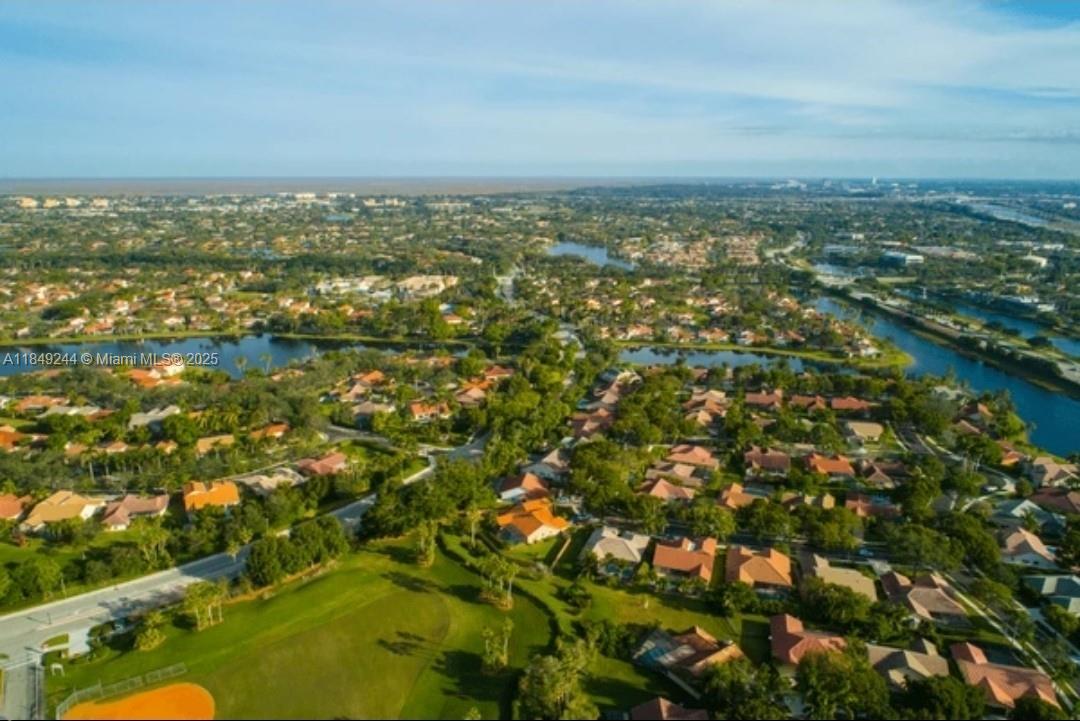 1946 Harbor View Cir