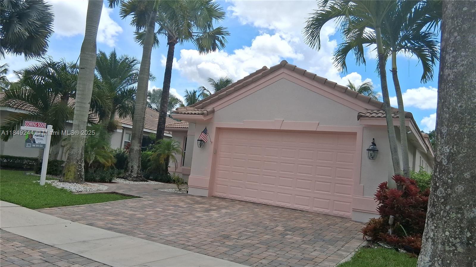 1946 Harbor View Cir