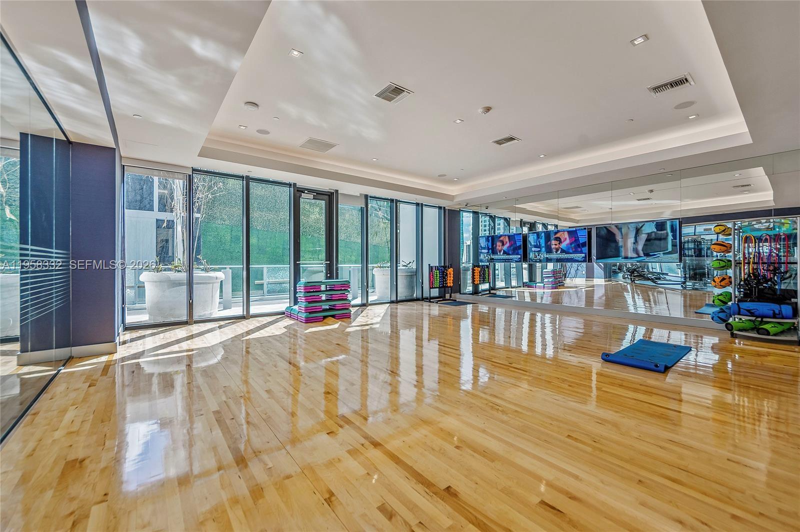 1010 BRICKELL CONDO - Residential Lease