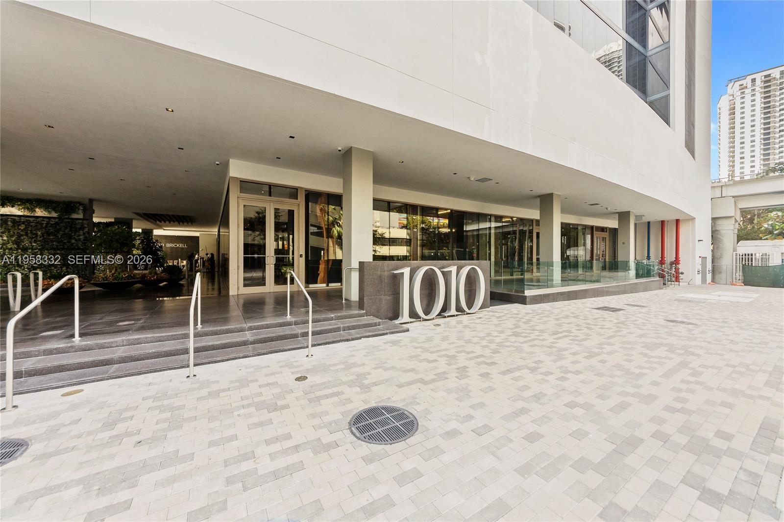 1010 BRICKELL CONDO - Residential Lease