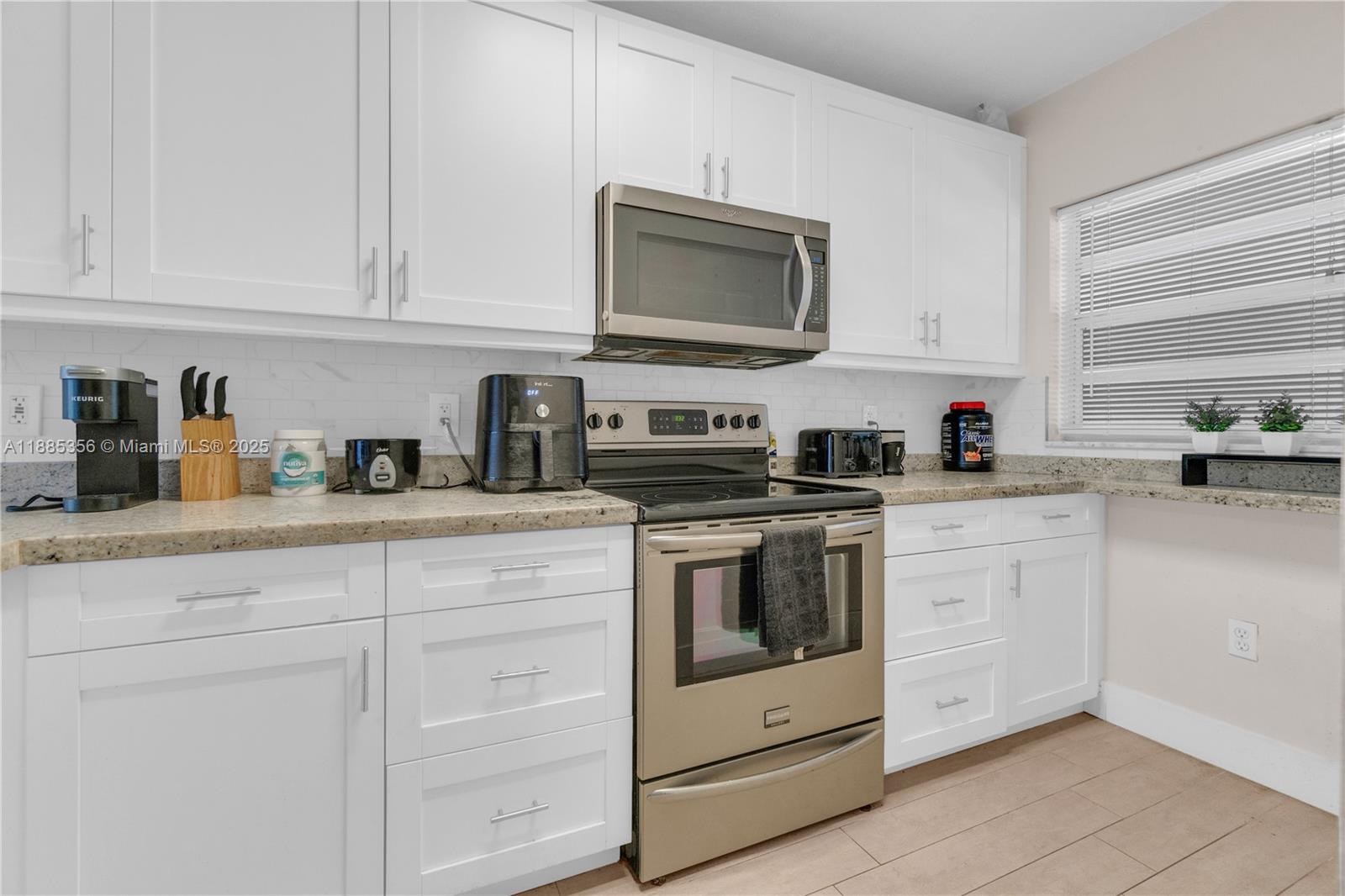 POINCIANA 1 OF PINE ISLAN - Residential Lease