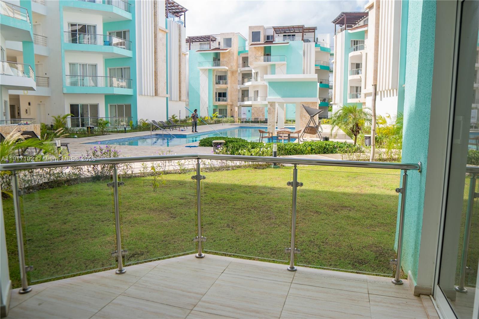 E RESIDENCIAL MAPLE BEACH AV ALEMANIA A101